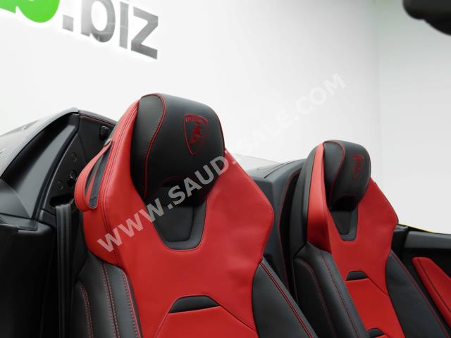 2022 لمبرجيني هوراكان سبيدر