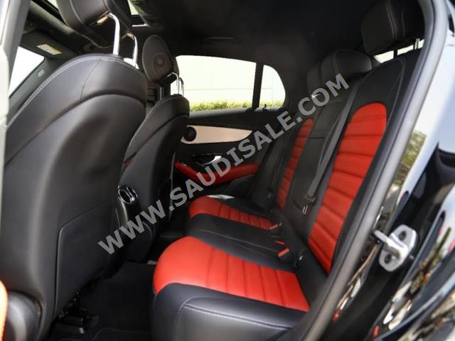 2022 مرسيدس - بنز جي إل سي 200 اي ام جي