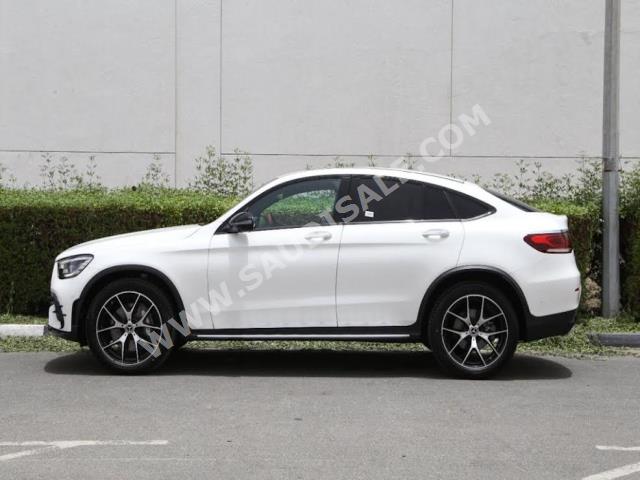 2022 مرسيدس - بنز جي إل سي 200 اي ام جي