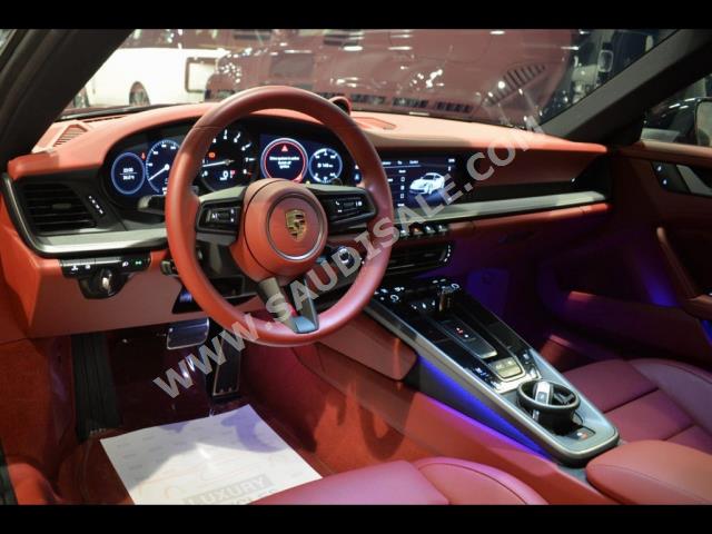 2023 Porsche Macan T