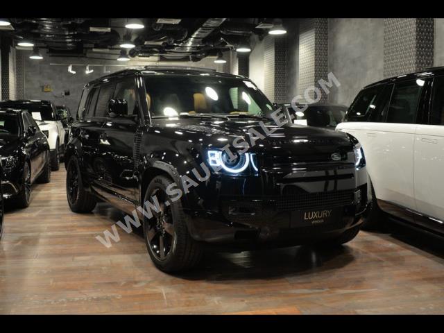 2023 لاند روفر ديفيندر 110 ادفانتشر