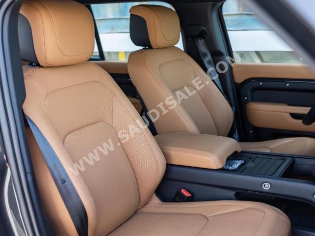 2023 لاند روفر ديفيندر اكس