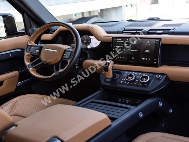 2023 لاند روفر ديفيندر اكس