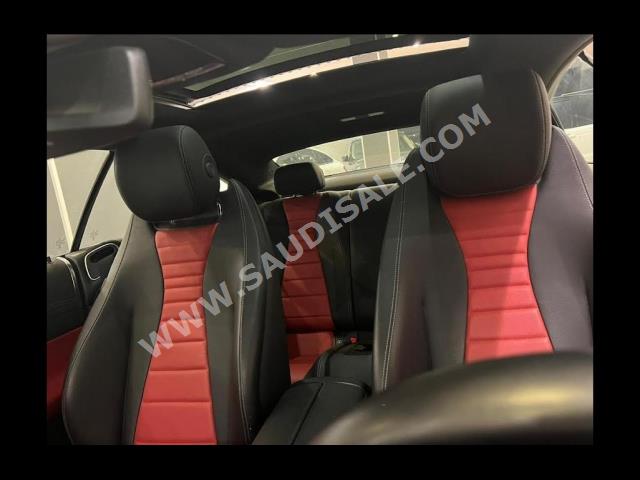 2022 مرسيدس - بنز إي 200 كوبيه