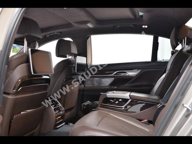 2016 بي ام دبليو الفئة السابعة 750 إل أي