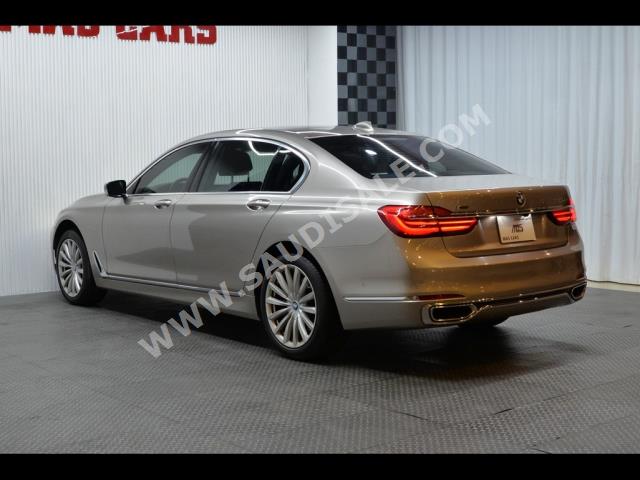 2016 بي ام دبليو الفئة السابعة 750 إل أي