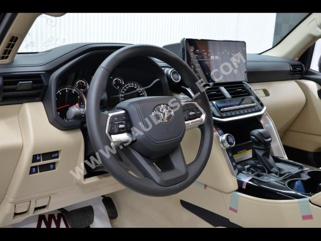 2024 تويوتا لاند كروزر جي اكس ار