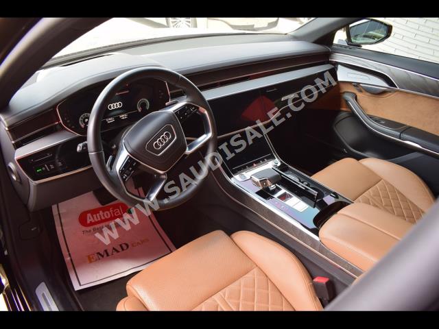 2021 اودي اي 8 ال 50 تي اف اس اي