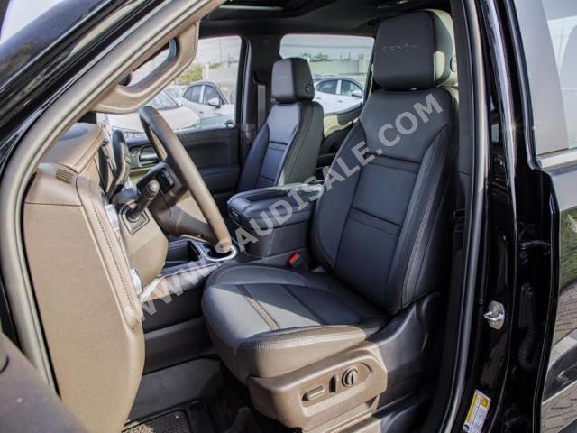 2022 جي ام سي سييرا دينالي