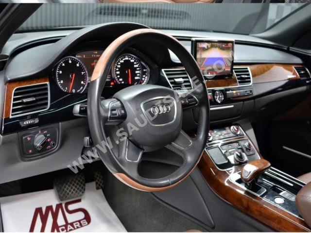 2011 اودي اي 8 ال