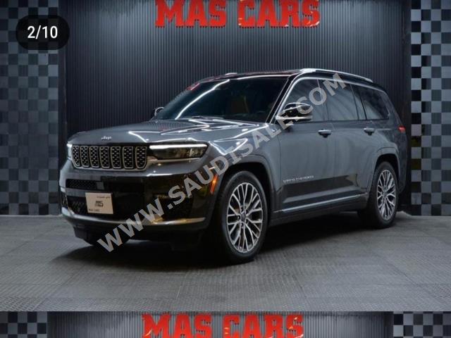 2021 جييب جراند شيروكي ساميت