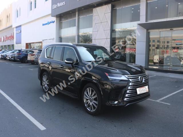 2023 لكزس إل إكس 600 في أي بي