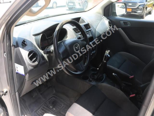 2018 مازدا بي تي - 50