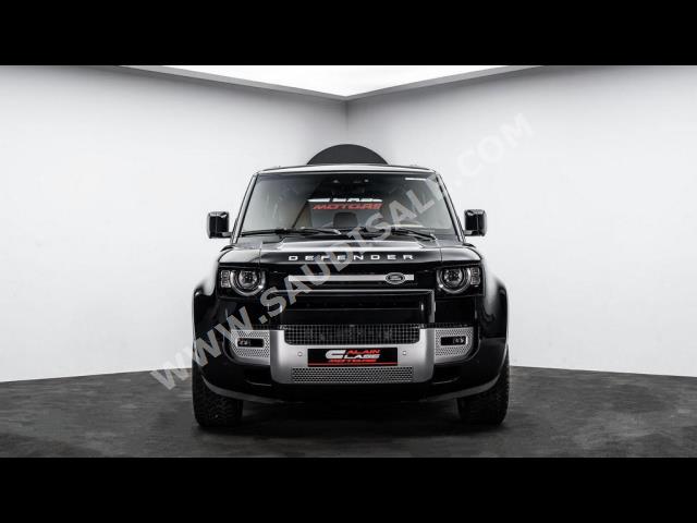 2024 لاند روفر ديفيندر اتش اس اي