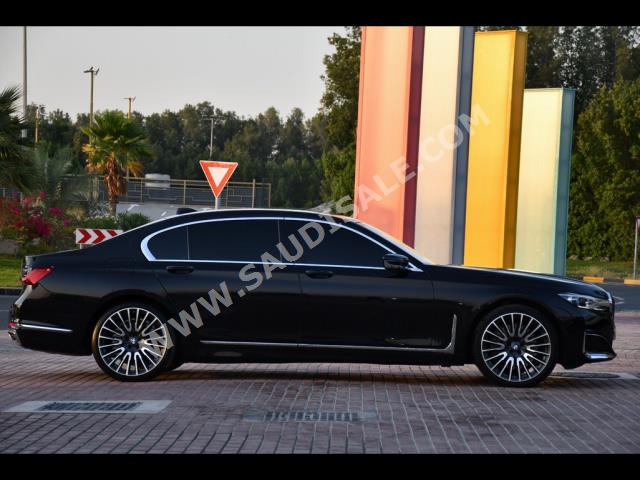 2020 بي ام دبليو الفئة السابعة 750 إل أي