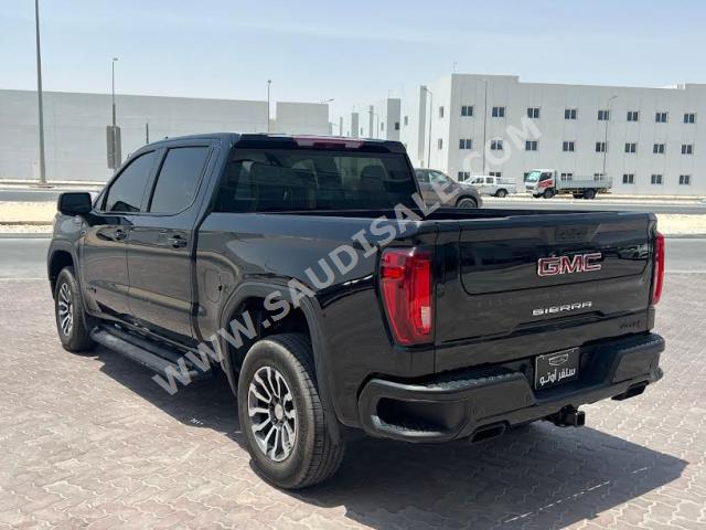 2021 جي ام سي سييرا اي تي 4