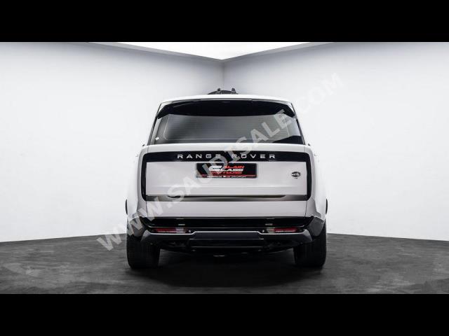 2023 لاند روفر ديفيندر اتش اس اي