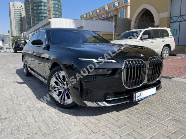 2023 بي ام دبليو الفئة السابعة 735 إل أي