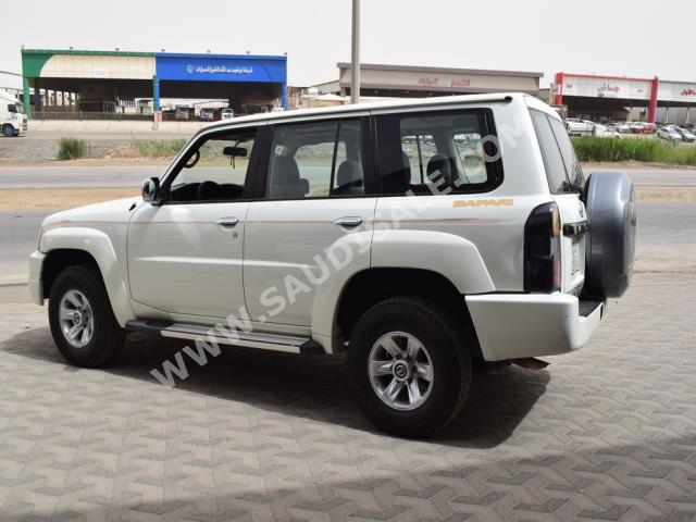 2015 نيسان باترول سوبر سفاري