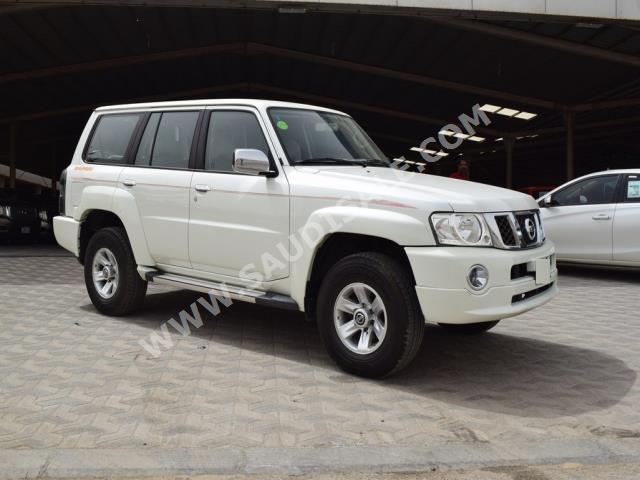 2015 نيسان باترول سوبر سفاري