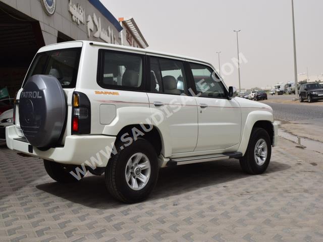 2015 نيسان باترول سوبر سفاري