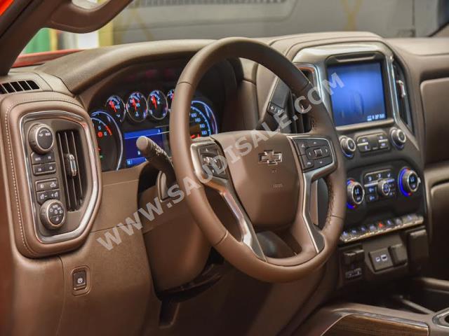 2022 شفروليه سلفرادو ال تي