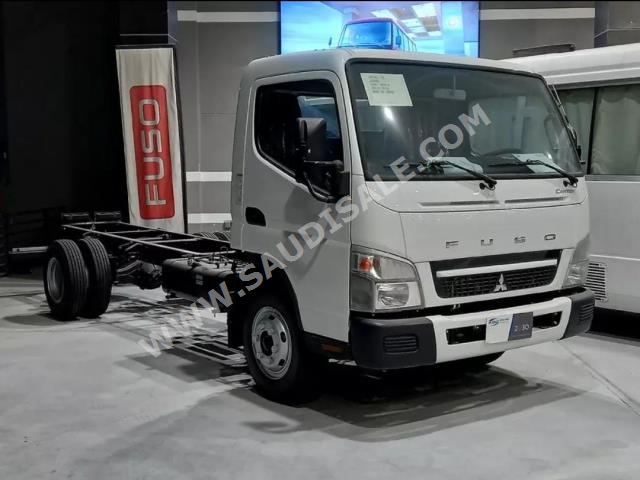 2023 متسوبيشي فوزو كنتر