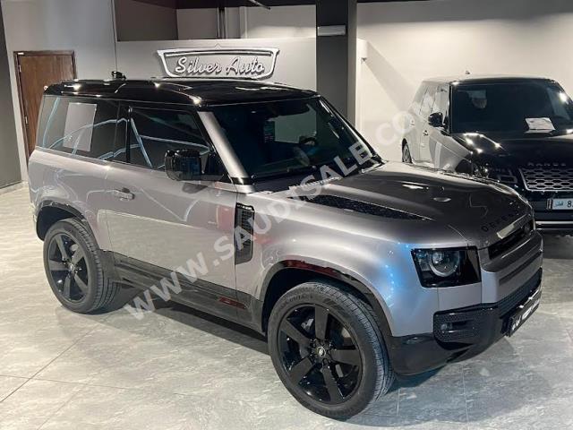 2022 لاند روفر ديفيندر