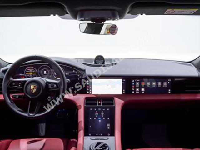 2023 بورش تايكان جي تي اس