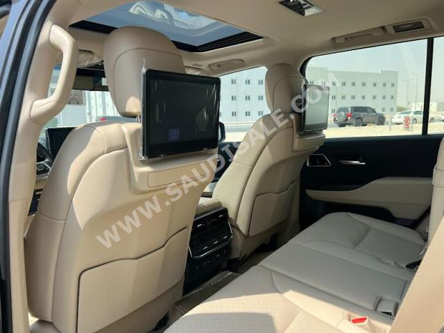 2023 تويوتا لاند كروزر في اكس ار