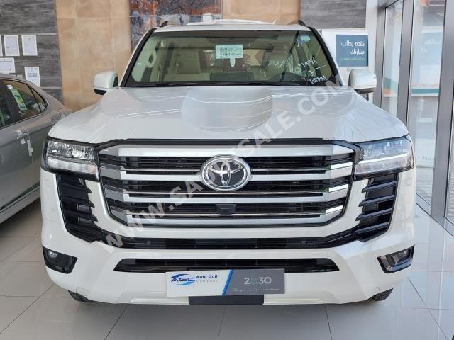 2023 تويوتا لاند كروزر جي اكس ار