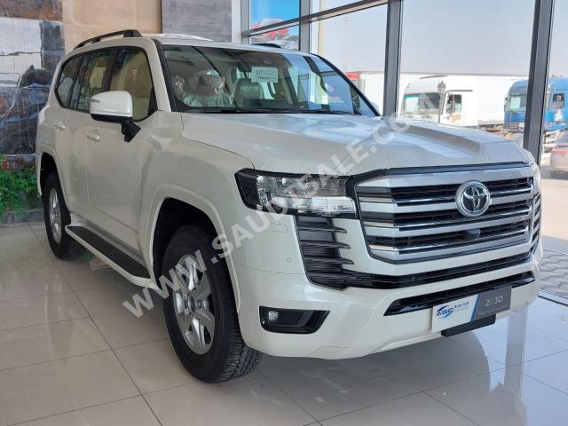 2023 تويوتا لاند كروزر جي اكس ار