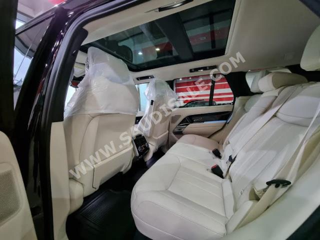 2023 لاند روفر رينج روفر فوج