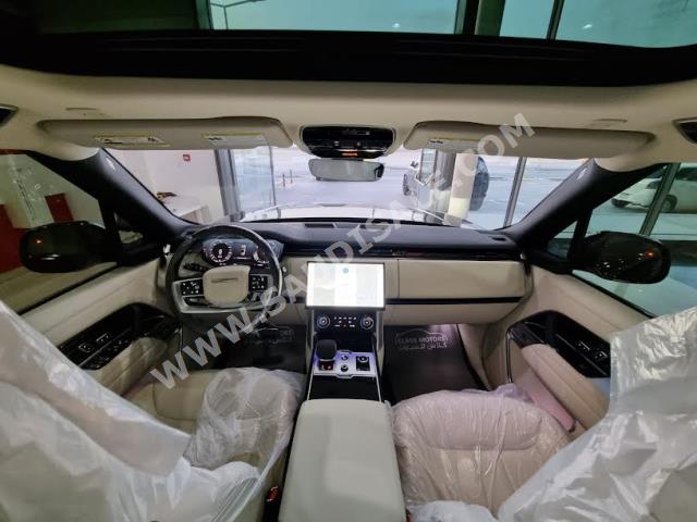 2023 لاند روفر رينج روفر فوج