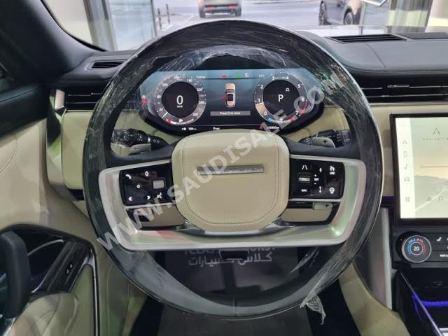 2023 لاند روفر رينج روفر فوج