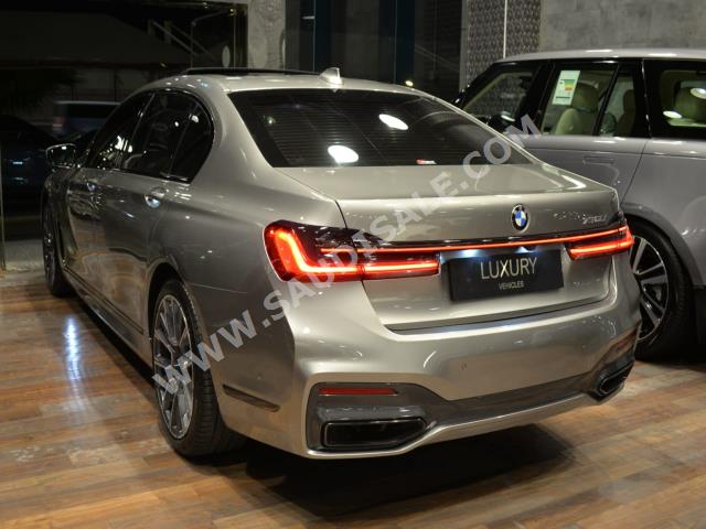 2022 بي ام دبليو الفئة السابعة 730 إل أي