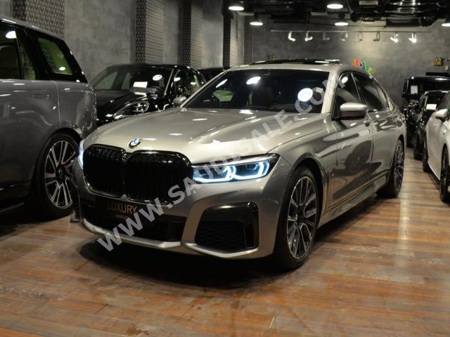 2022 بي ام دبليو الفئة السابعة 730 إل أي