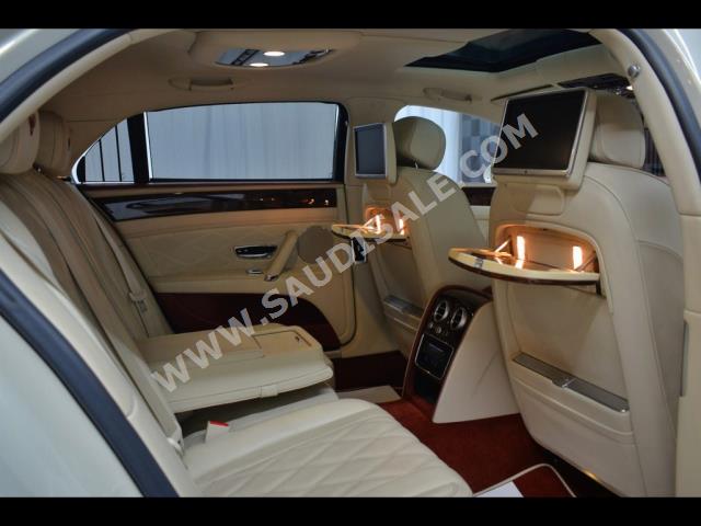 2016 بنتلي كونتيننتل فلاينج سبير