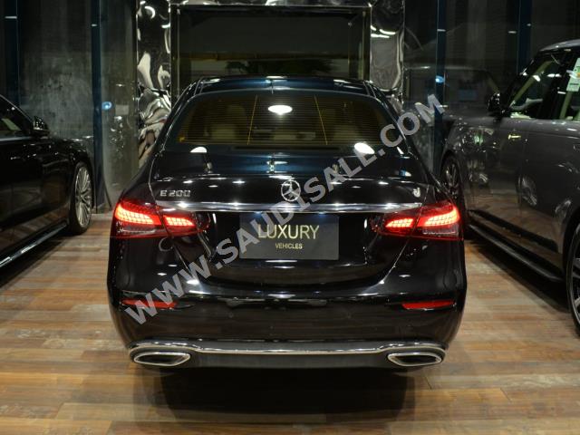 2022 مرسيدس - بنز إي 200