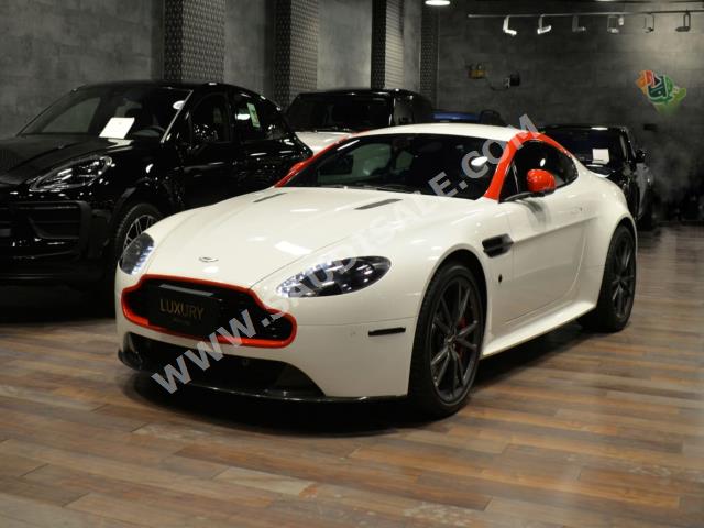 2015 استون مارتن فانتج إن 430