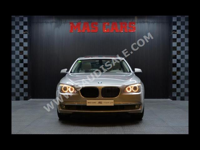 2012 بي ام دبليو الفئة السابعة 730 إل أي