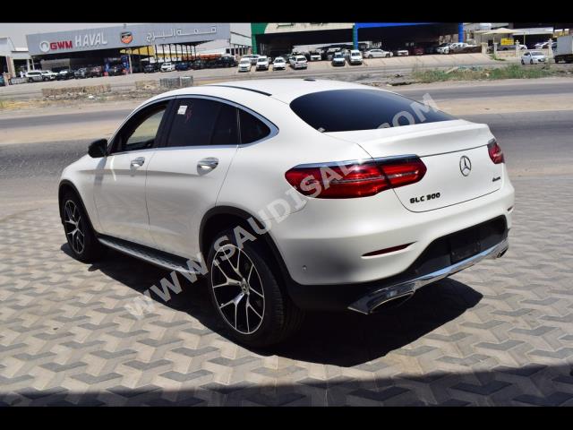 2018 مرسيدس - بنز جي إل سي 300