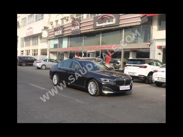 2022 بي ام دبليو الفئة السابعة 730 إل أي