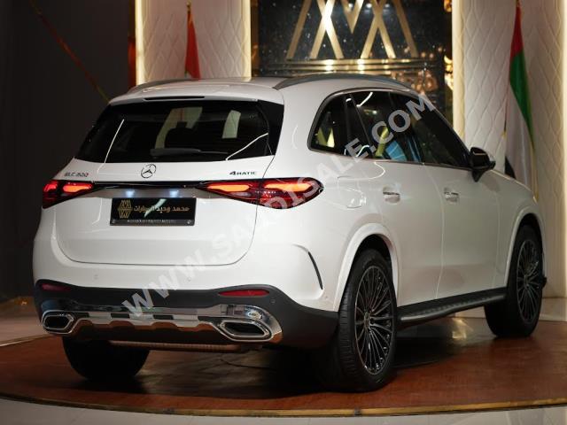 2023 مرسيدس - بنز جي إل سي 200