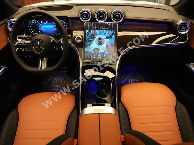 2023 مرسيدس - بنز جي إل سي 200