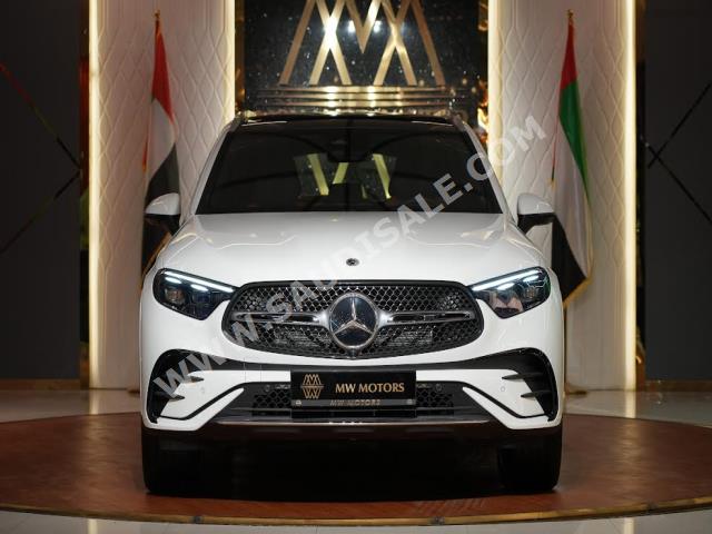 2023 مرسيدس - بنز جي إل سي 200