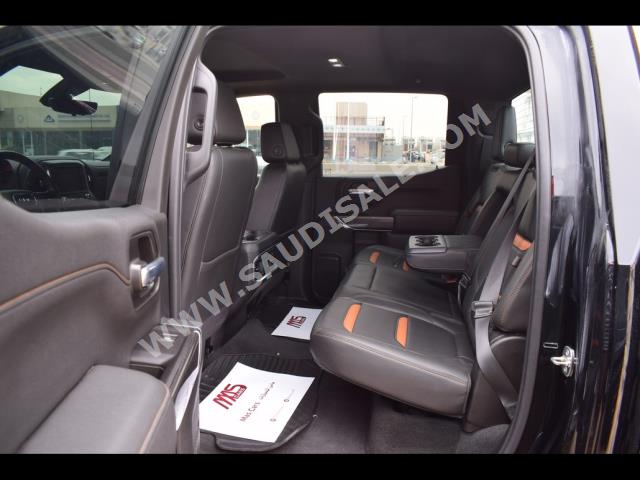 2020 جي ام سي سييرا اي تي 4