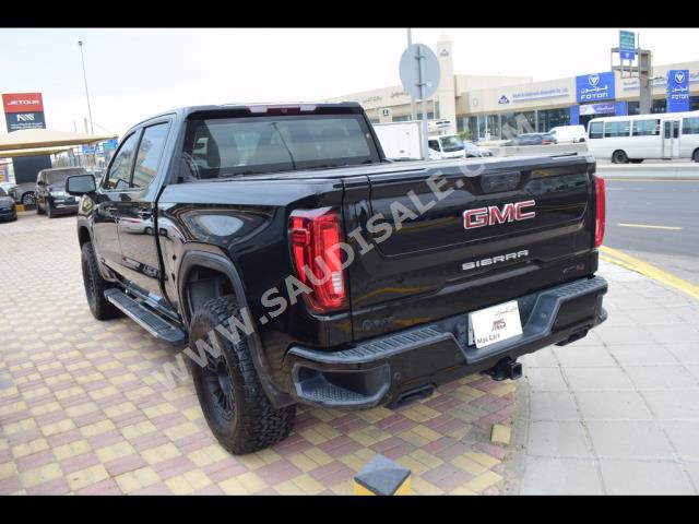 2020 جي ام سي سييرا اي تي 4