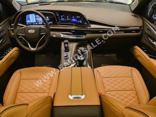 2022 كاديلاك اسكاليد بلاتينيوم