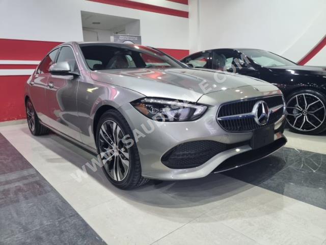 2022 مرسيدس - بنز سي 300